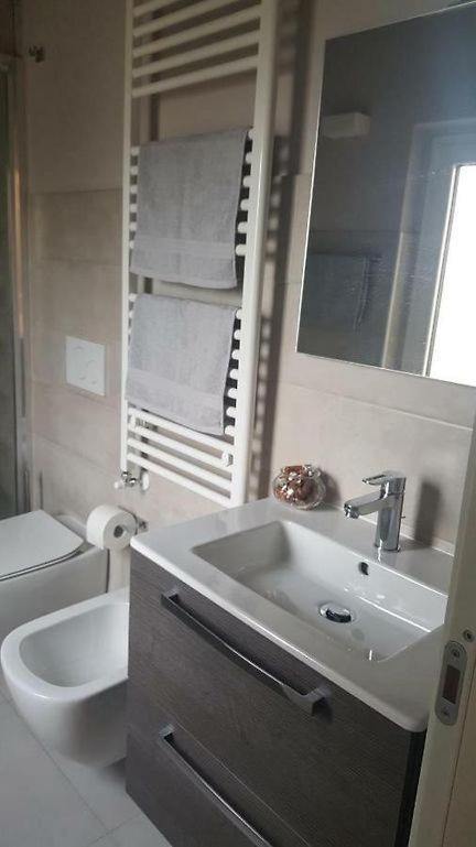 Eli 'S Home Vasto Ngoại thất bức ảnh